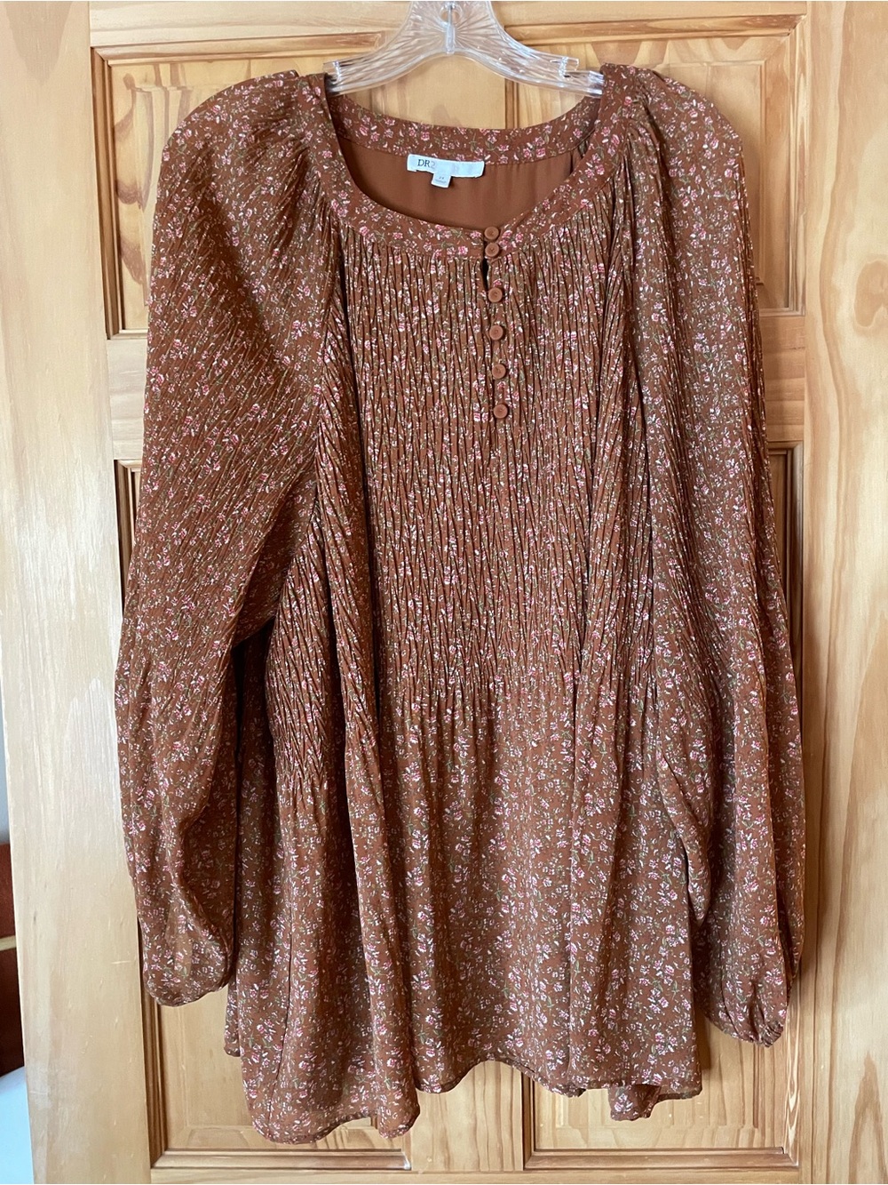 DR2 Brown Floral Puff-Sleeve Blouse with Pink Blossoms